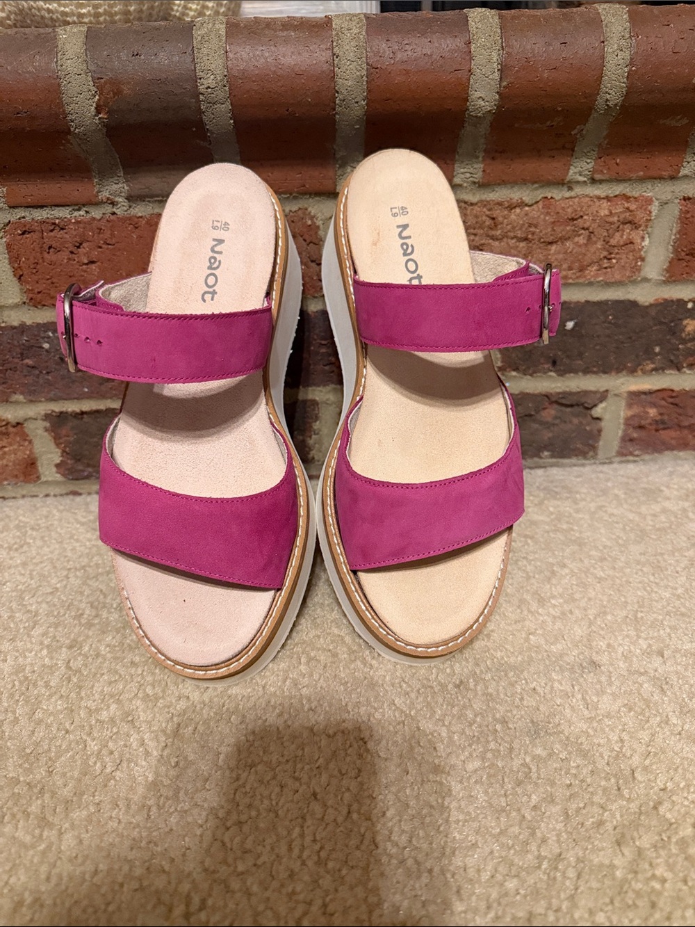 NWOT Naot Women's Fuchsia Suede Double-Strap Wedge Sandals